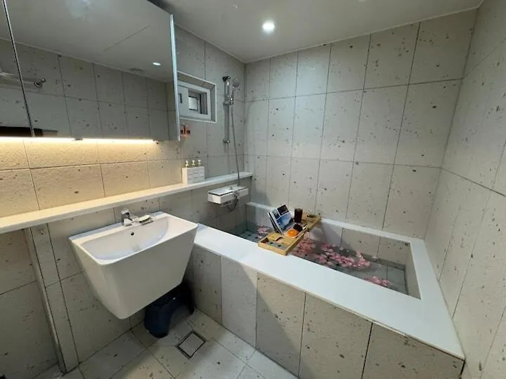 Villa Blue, Songdo Busan